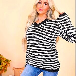 🆕🌿🖤CEZELE: Striped Pattern Lantern Sleeve Waffle Top SMALL